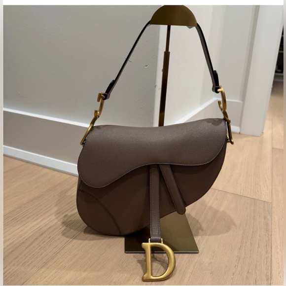 DIOR Grained Calfskin Saddle Bag Warm Taupe - Picture 2 of 9
